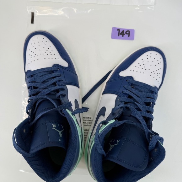 Air Jordan 1 Mid SE Mint Green Navy White Men's Sneakers Size 8.5 - Picture 10 of 10